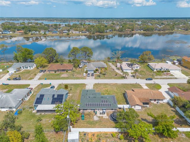 2431 WEATHERFORD DRIVE, Deltona, FL 32738