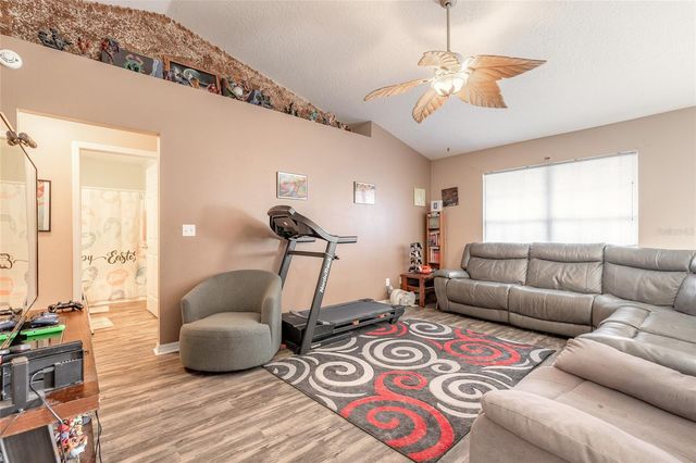 2431 WEATHERFORD DRIVE, Deltona, FL 32738