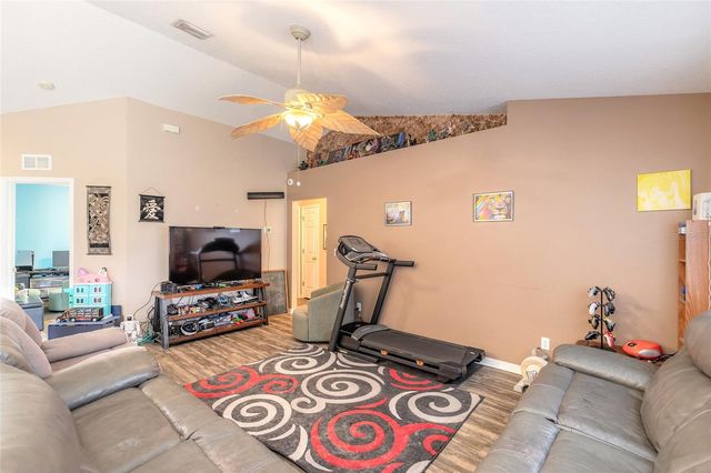 2431 WEATHERFORD DRIVE, Deltona, FL 32738