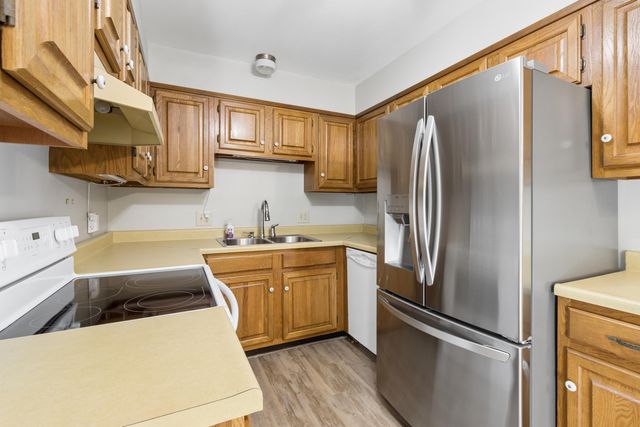 15030 E 2020 Road, Stockton, MO 65785