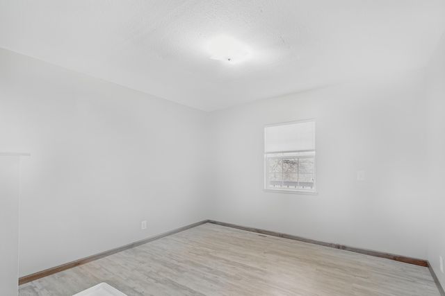 15030 E 2020 Road, Stockton, MO 65785