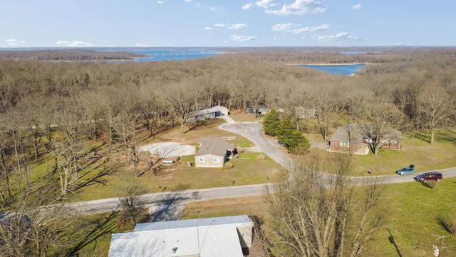 15030 E 2020 Road, Stockton, MO 65785