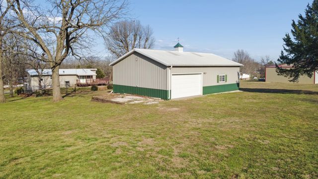 15030 E 2020 Road, Stockton, MO 65785
