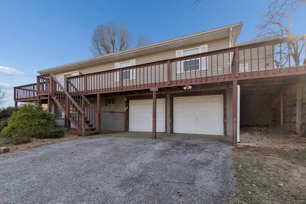 15030 E 2020 Road, Stockton, MO 65785