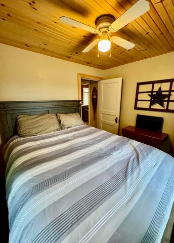 7 Jenning Lane, Hubbardton, VT 05735