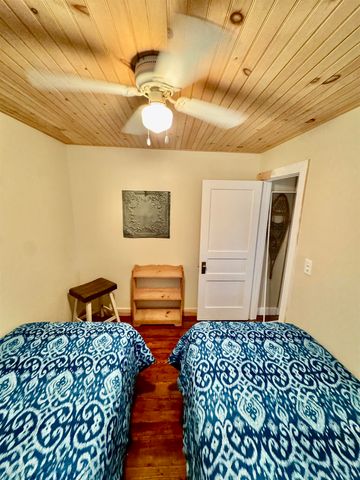7 Jenning Lane, Hubbardton, VT 05735