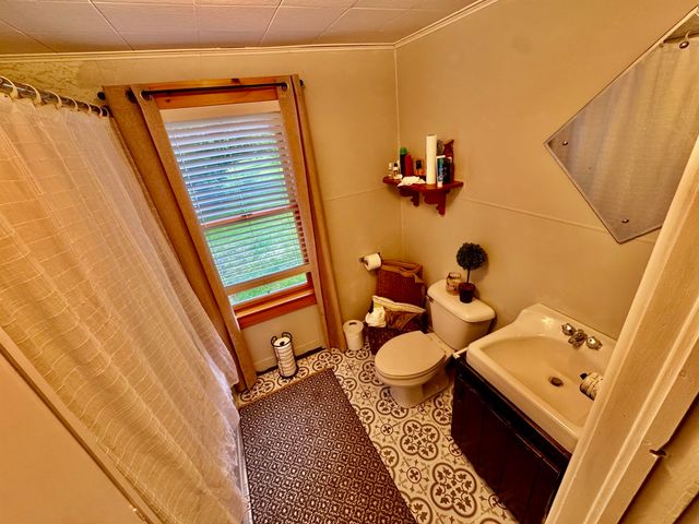 7 Jenning Lane, Hubbardton, VT 05735