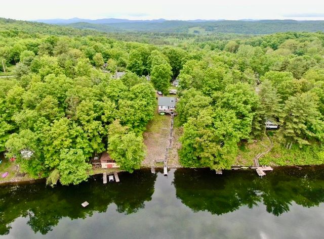 7 Jenning Lane, Hubbardton, VT 05735