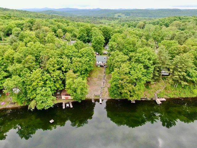 7 Jenning Lane, Hubbardton, VT 05735