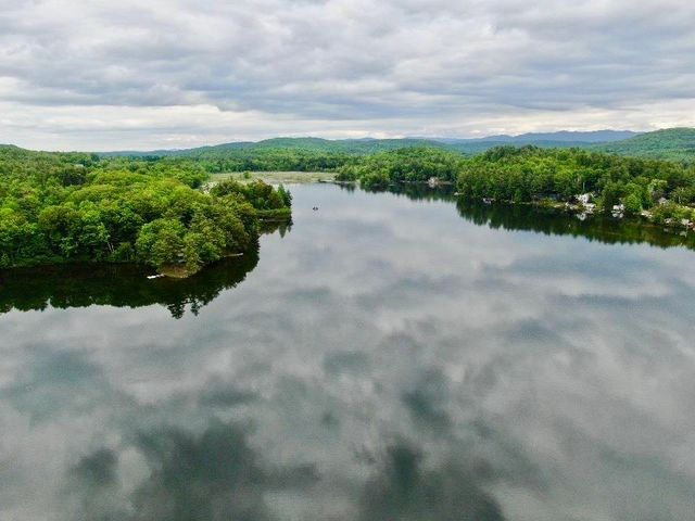 7 Jenning Lane, Hubbardton, VT 05735