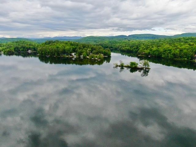 7 Jenning Lane, Hubbardton, VT 05735