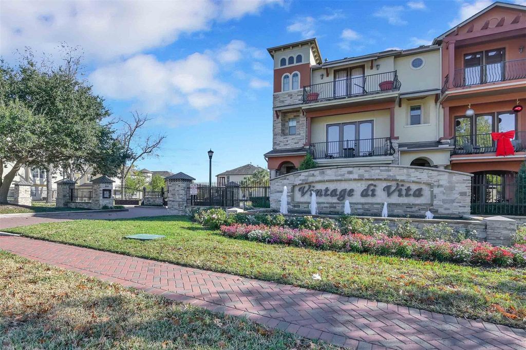 14546 San Pietro Drive, Houston, TX 77070