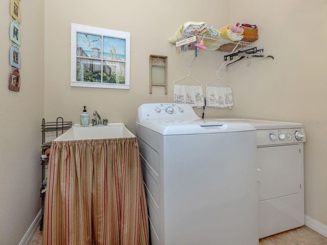 733 SILK OAK DRIVE, Venice, FL 34293