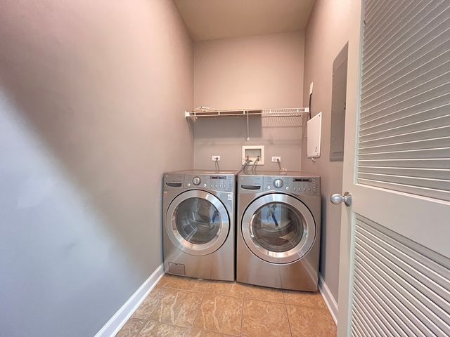 1911 S STATE Street 3, Chicago, IL 60616