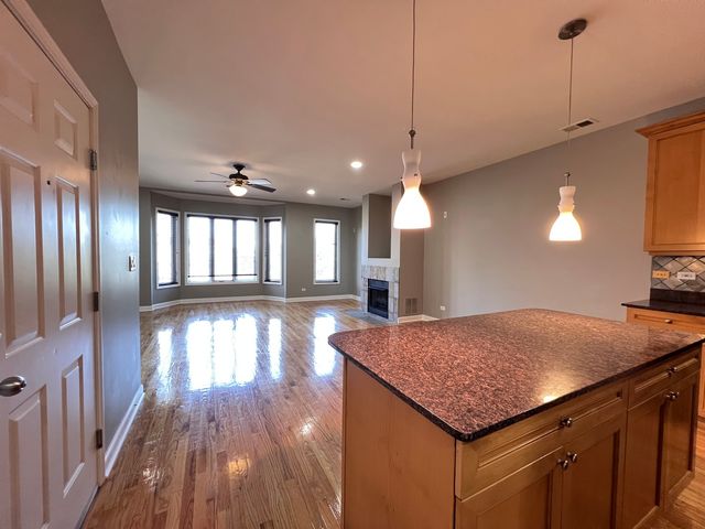 1911 S STATE Street 3, Chicago, IL 60616