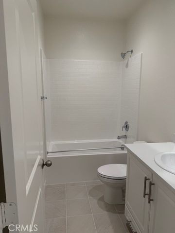 2420 E. Lincoln Avenue 3, Anaheim, CA 92806