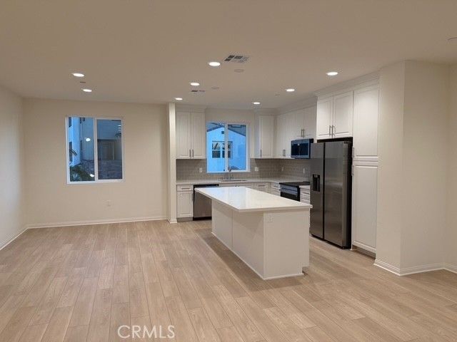 2420 E. Lincoln Avenue 3, Anaheim, CA 92806