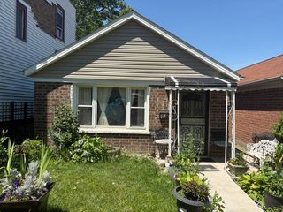 414 N Avers Avenue, Chicago, IL 60624