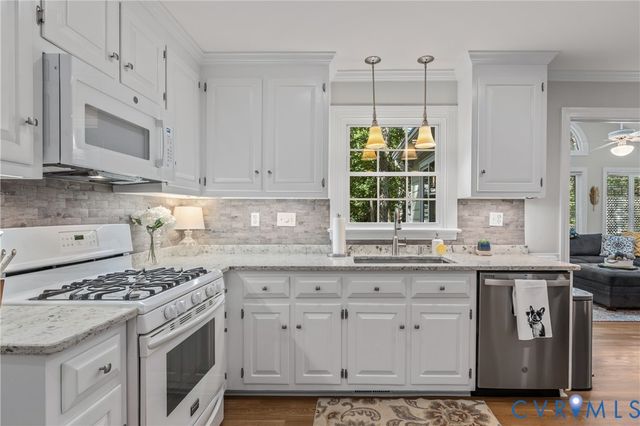 2420 Olde Stone Rd, Midlothian, VA 23113