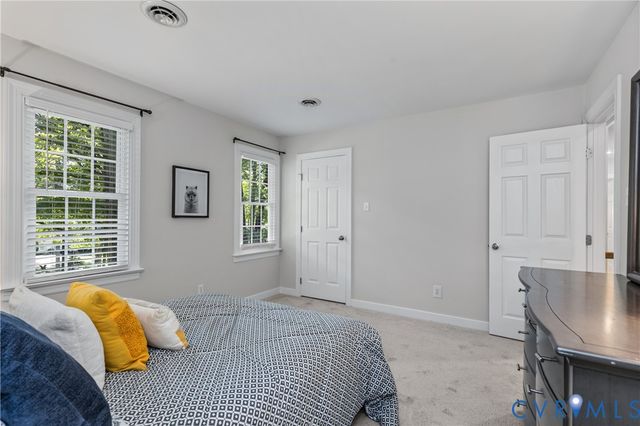 2420 Olde Stone Rd, Midlothian, VA 23113