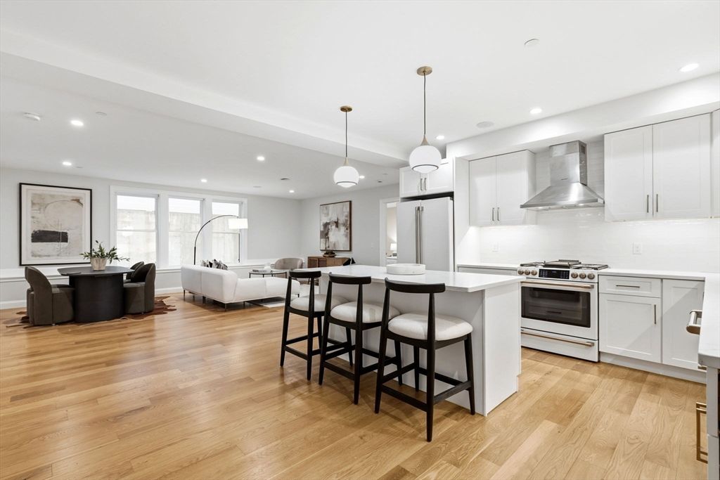 40 Westmoreland Street 5, Boston, MA 02124
