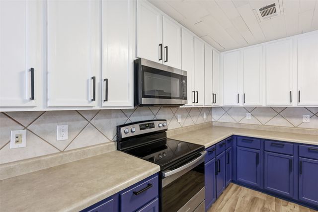 12521 Patnoe Drive, Fort Worth, TX 76028