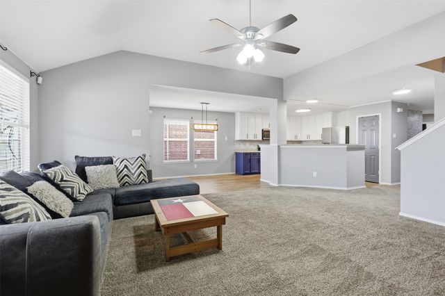 12521 Patnoe Drive, Fort Worth, TX 76028