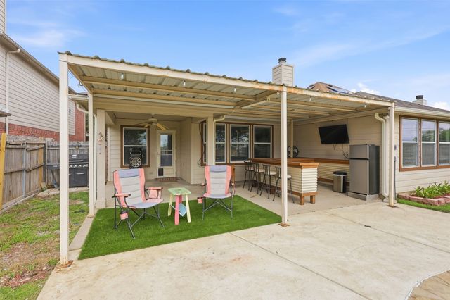 12521 Patnoe Drive, Fort Worth, TX 76028