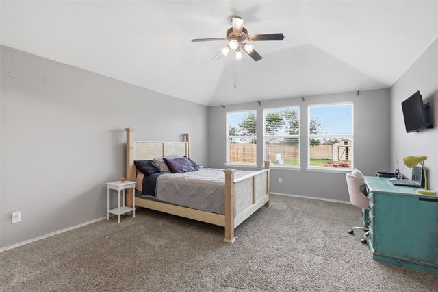12521 Patnoe Drive, Fort Worth, TX 76028