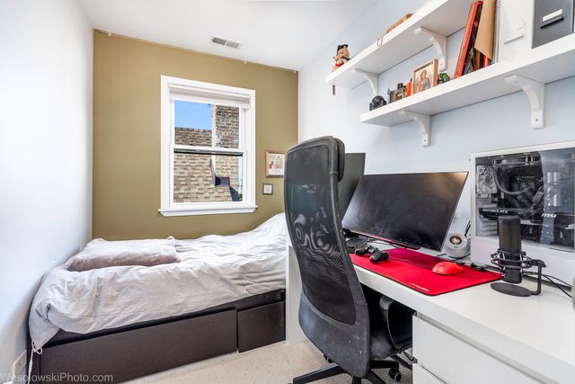 4317 N MEADE Avenue, Chicago, IL 60634