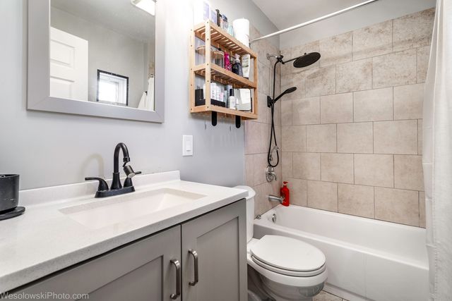 4317 N MEADE Avenue, Chicago, IL 60634