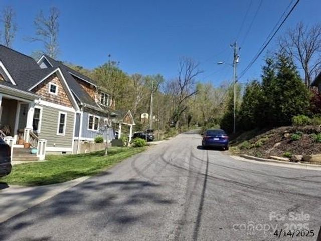 12 Weaver Hill Road 4, Asheville, NC 28805