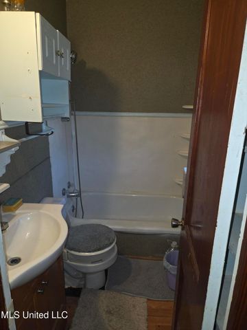 315 Boling Street, Jackson, MS 39209