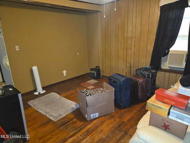 315 Boling Street, Jackson, MS 39209