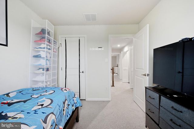 104 NATHAN DR, Cinnaminson, NJ 08077