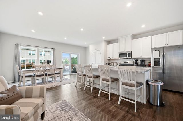 104 NATHAN DR, Cinnaminson, NJ 08077