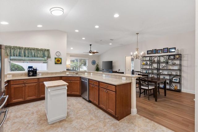 5000 SANDPIPER DRIVE, Oxford, FL 34484