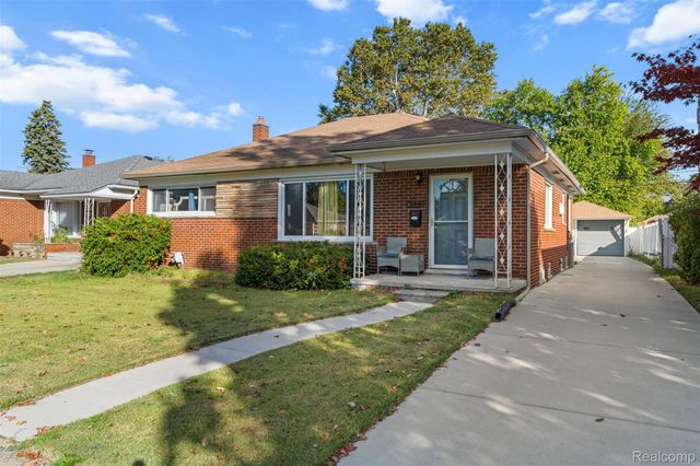 13340 Dartmouth Street, Oak Park, MI 48237