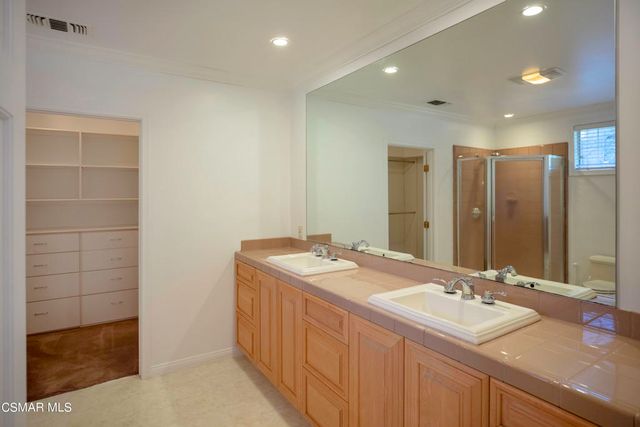 4219 Klump Avenue, Studio City, CA 91602