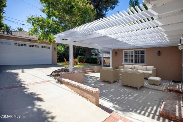 4219 Klump Avenue, Studio City, CA 91602