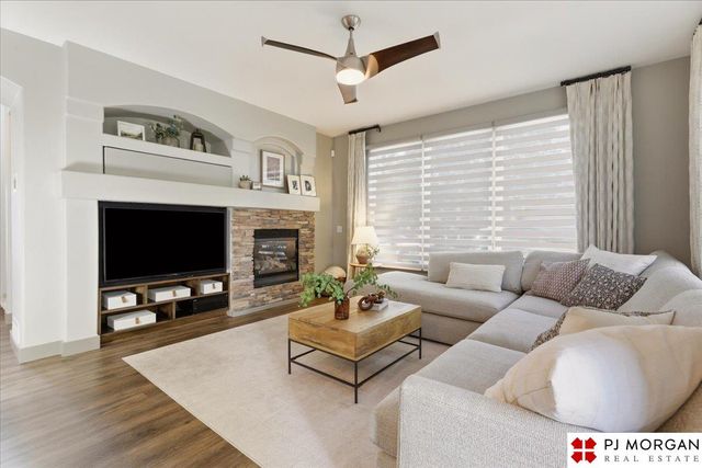 6027 N 147th Avenue, Omaha, NE 68116
