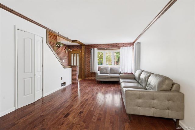 6741 197th Street, Fresh Meadows, NY 11365