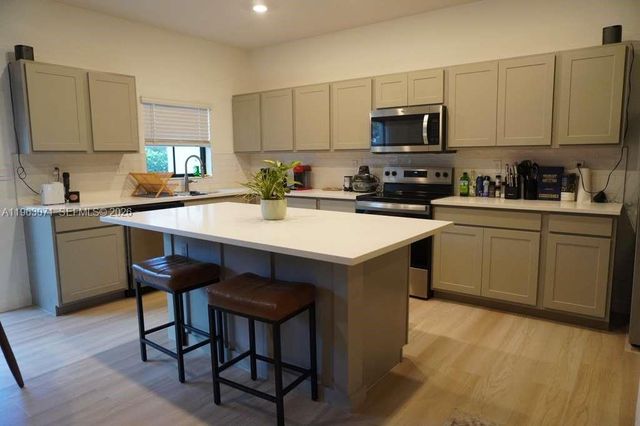 385 NW 9th St 385, Pompano Beach, FL 33060