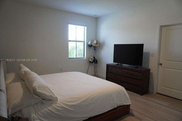 385 NW 9th St 385, Pompano Beach, FL 33060