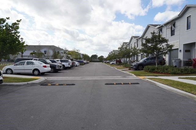 385 NW 9th St 385, Pompano Beach, FL 33060