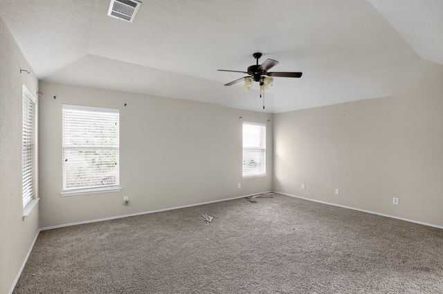 900 Mistflower Avenue, Burleson, TX 76028