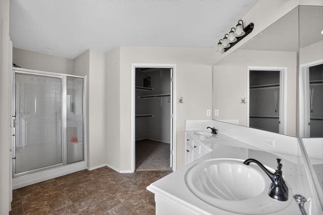 900 Mistflower Avenue, Burleson, TX 76028