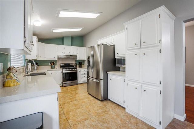 39752 Reche Lane, Palm Desert, CA 92260