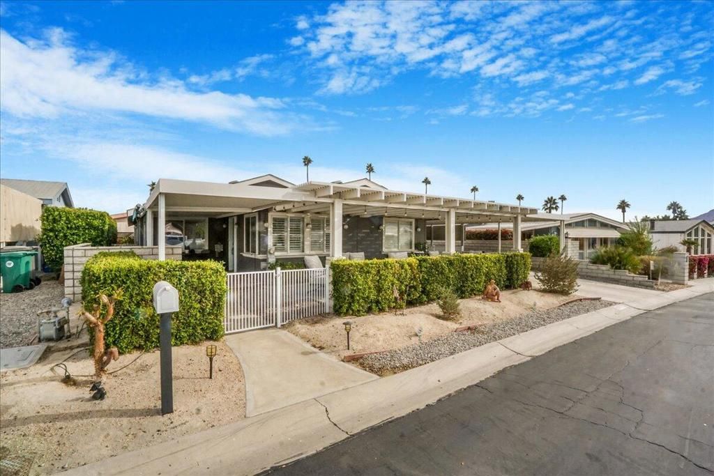 39752 Reche Lane, Palm Desert, CA 92260