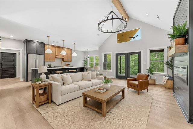 10 Buckden Lane, Bella Vista, AR 72715